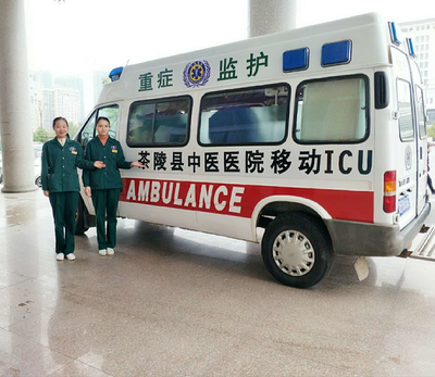 茶陵縣首臺移動ICU救護車落戶中醫(yī)醫(yī)院，打造移動手術(shù)新平臺